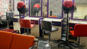 Uyi Hair Care Saloon World