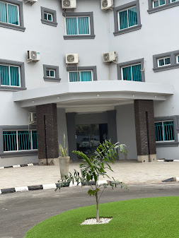 Blue Island Hotel And Suites