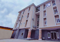 411 Restaurant & Lounge