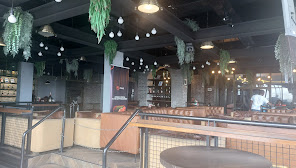 FRONT PAGE LOUNGE & RESTAURANT
