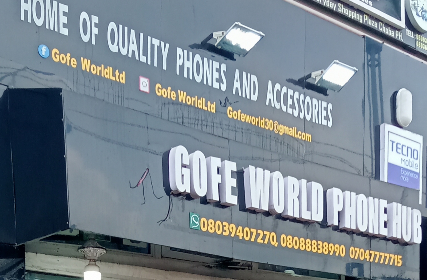 GOFE World phone hub