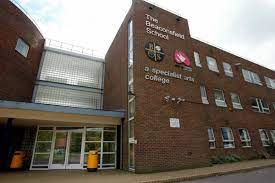 Beacons Field College