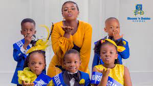 Blooms 'n Daisies School