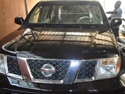 Twins Motor Mechanic